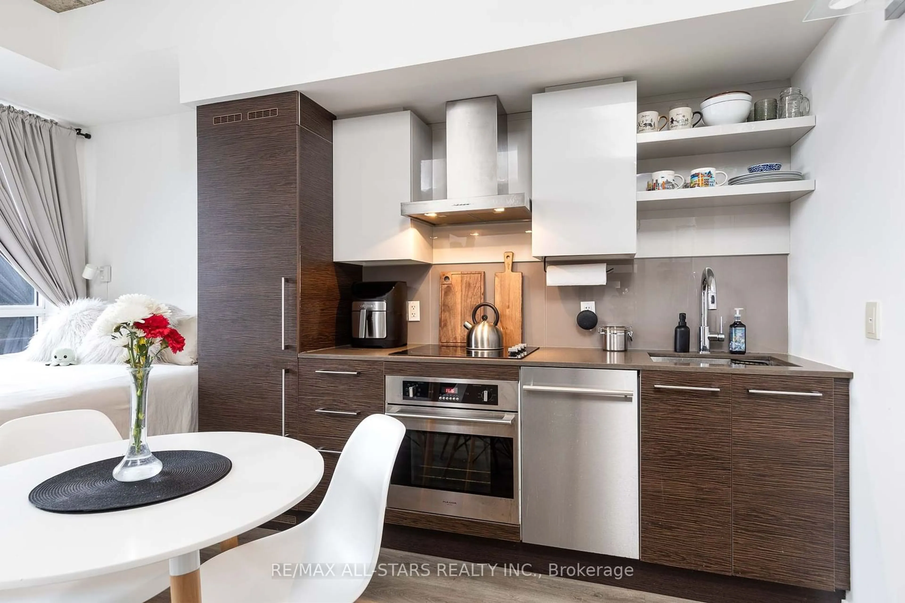 Unknown for 1030 King St #908, Toronto Ontario M6K 0B4