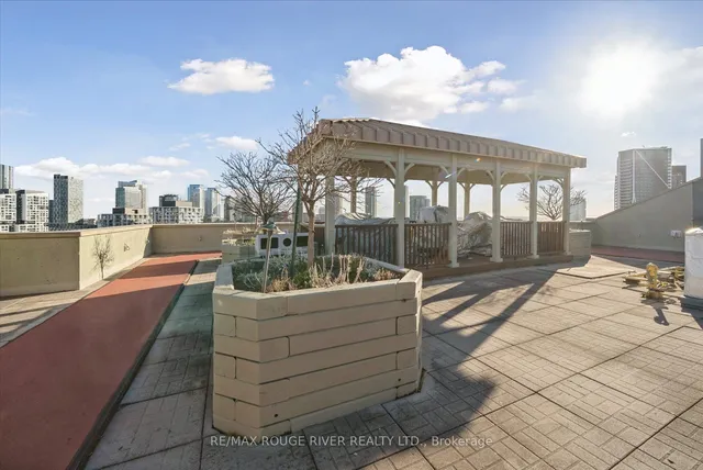 Additional property image - 801 King St Unit 103