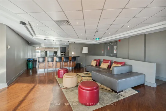 Additional property image - 801 King St Unit 103