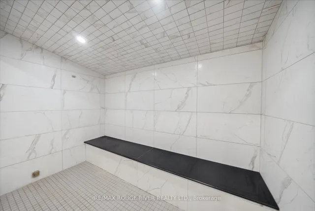 Additional property image - 801 King St Unit 103