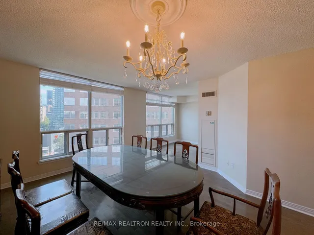 Additional property image - 942 Yonge St Unit 909