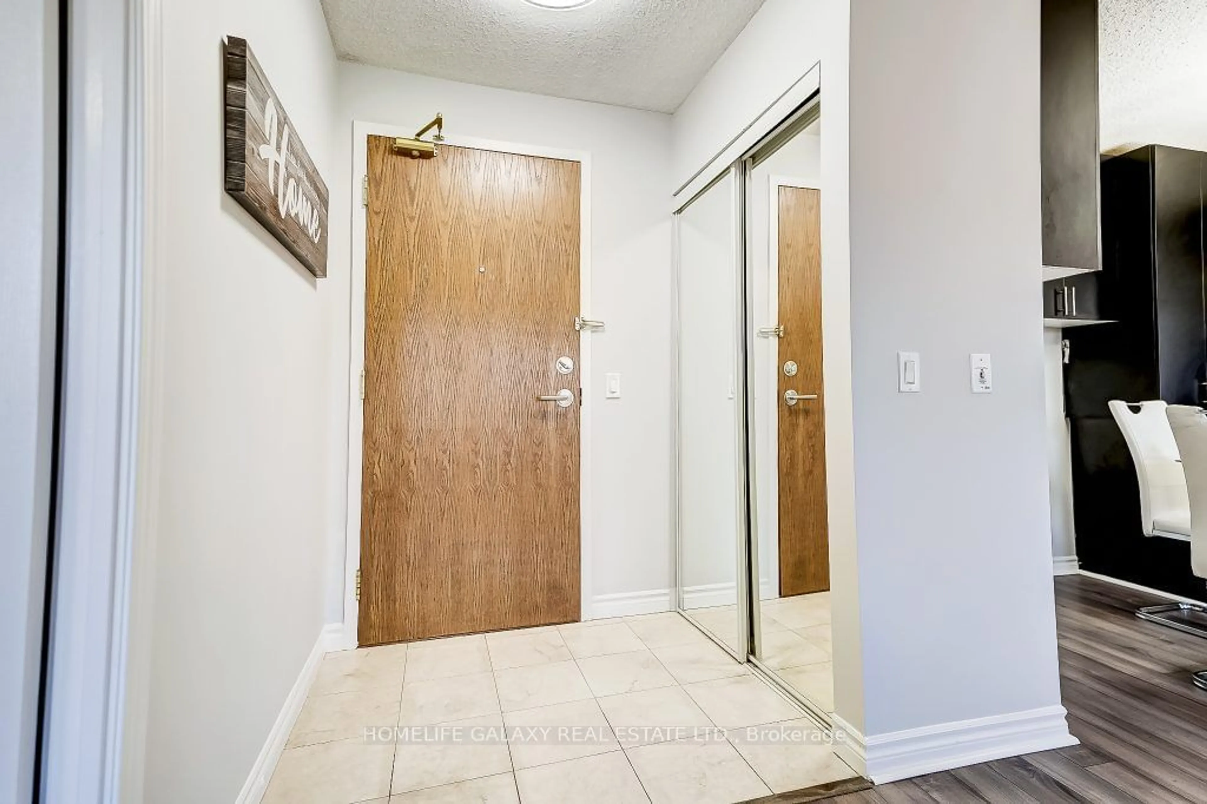 Indoor entryway for 1730 Eglinton Ave #307, Toronto Ontario M4A 2X9