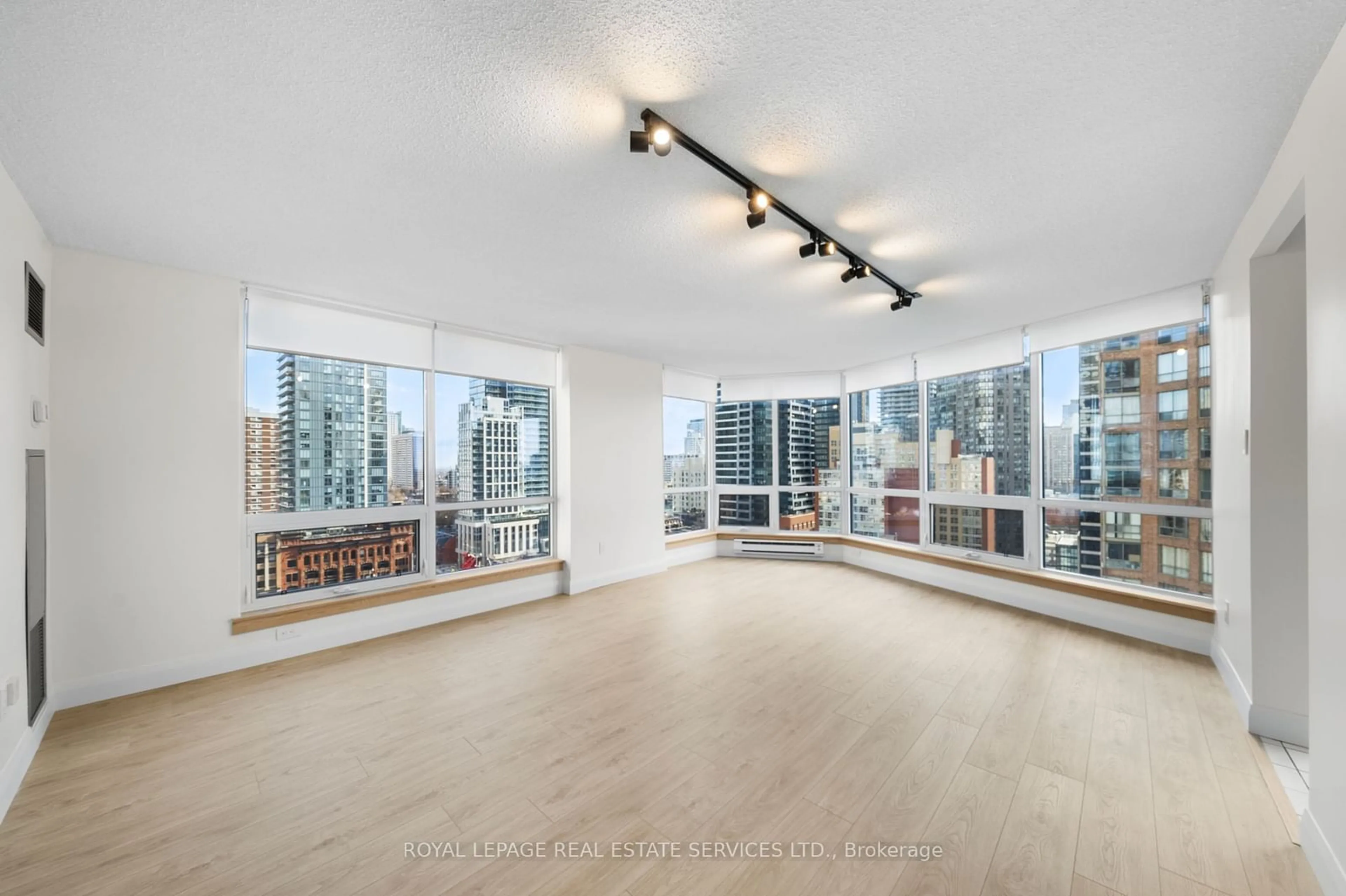 A pic of a room for 1055 Bay St #1605, Toronto Ontario M5S 3A3