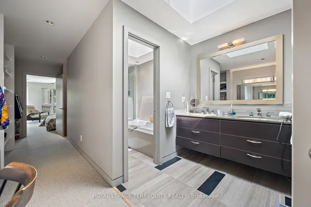Additional property image - 317 Keewatin Ave