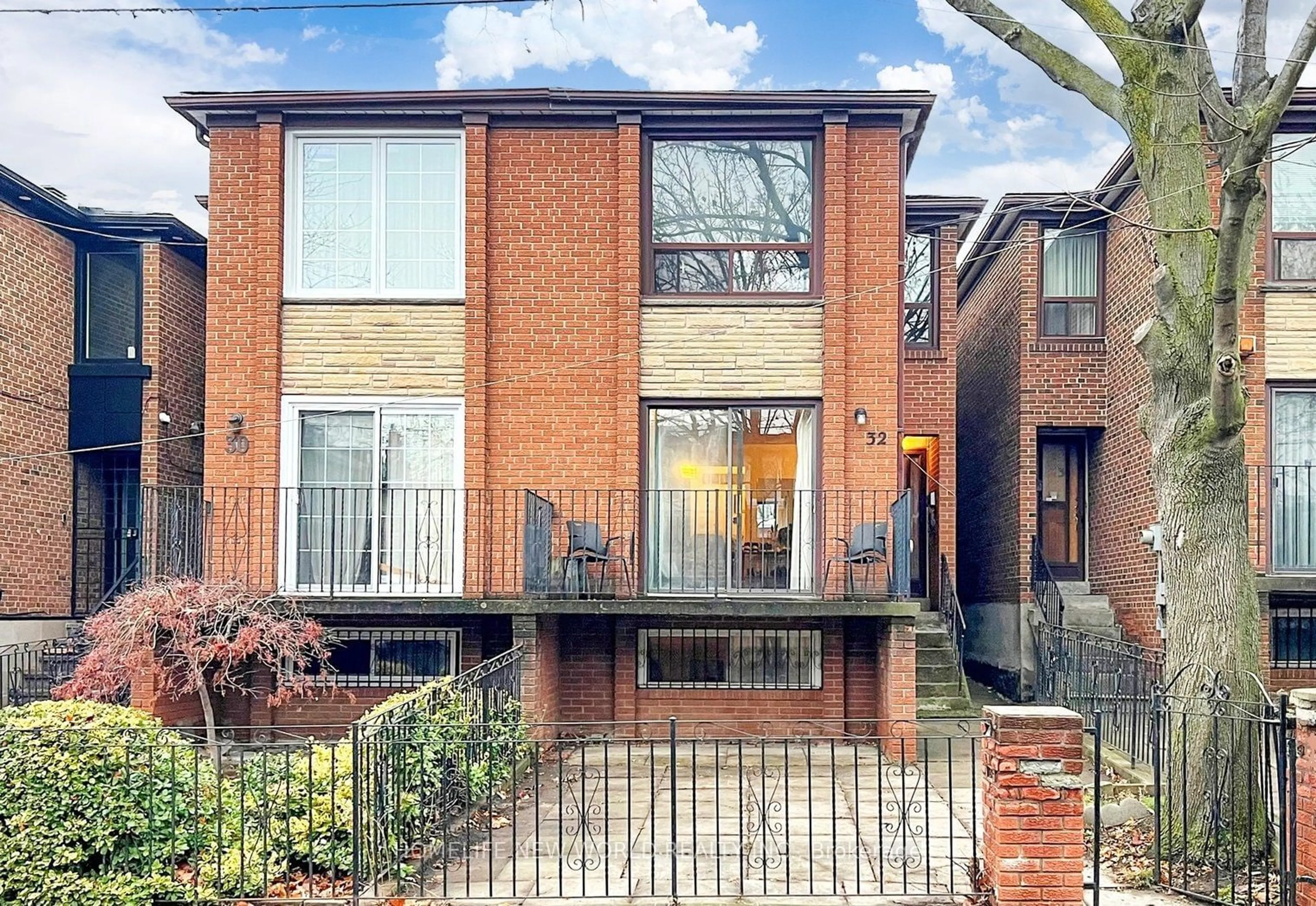 Home with brick exterior material, street for 32 Markham St, Toronto Ontario M6J 2G2