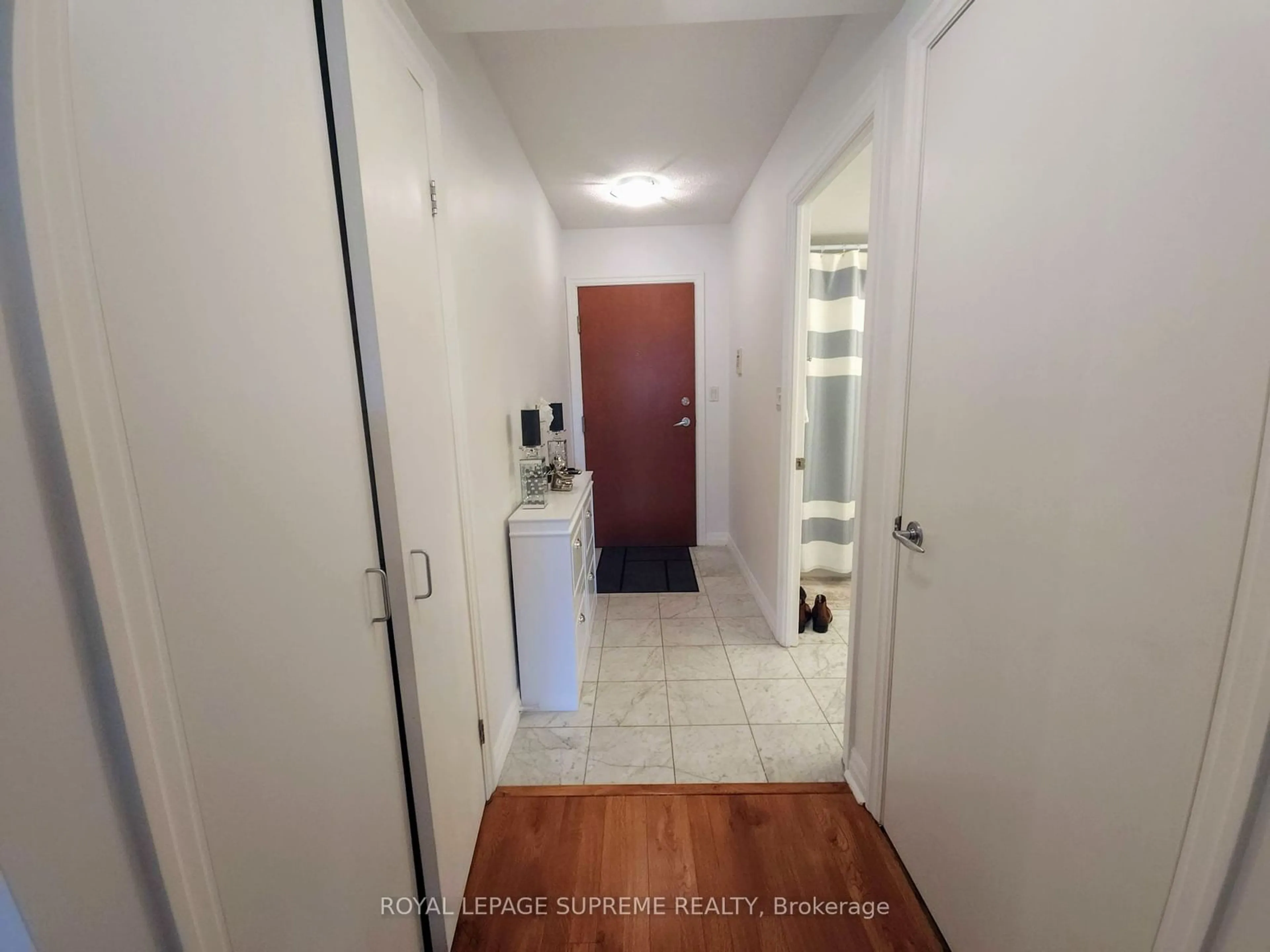 Indoor entryway for 300 Bloor St #504, Toronto Ontario M6M 2S7