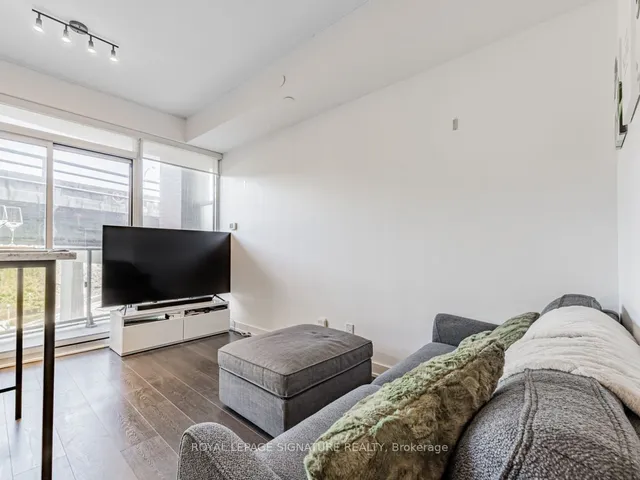 Additional property image - 50 Bruyeres Mews Unit 605