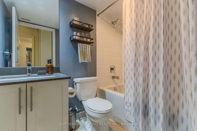 Additional property image - 400 Adelaide St Unit 719