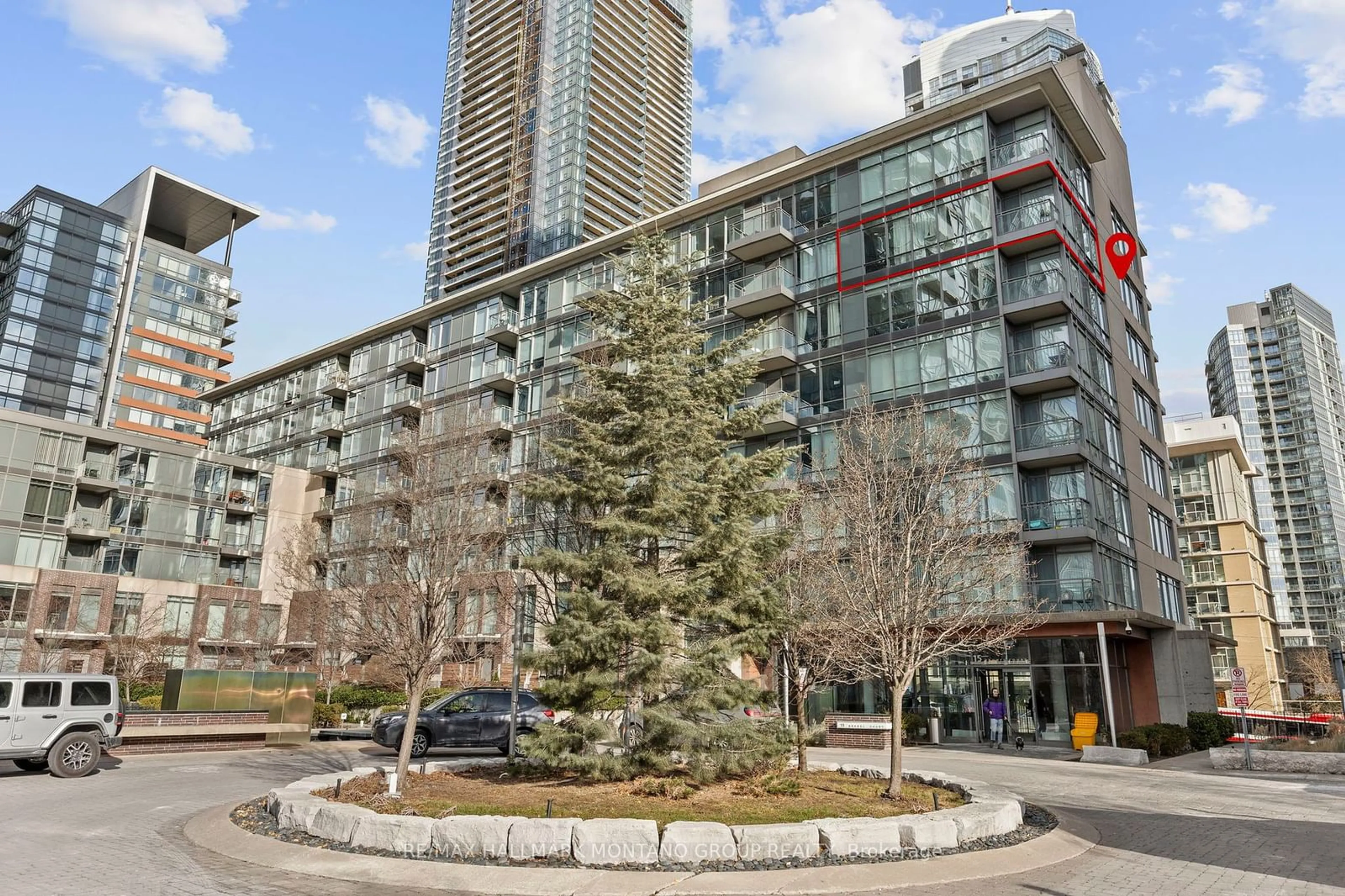 Patio, street for 15 Brunel Crt #718, Toronto Ontario M5V 3Y6