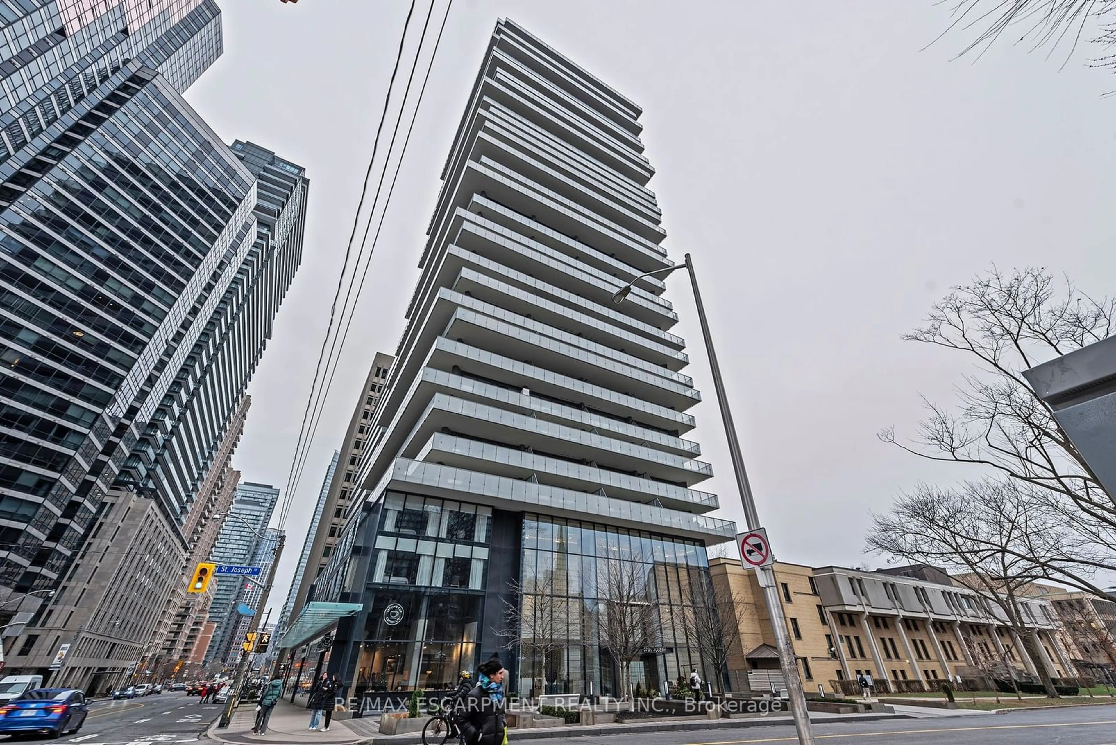 Unknown for 57 St Joseph St #206, Toronto Ontario M5S 0C5