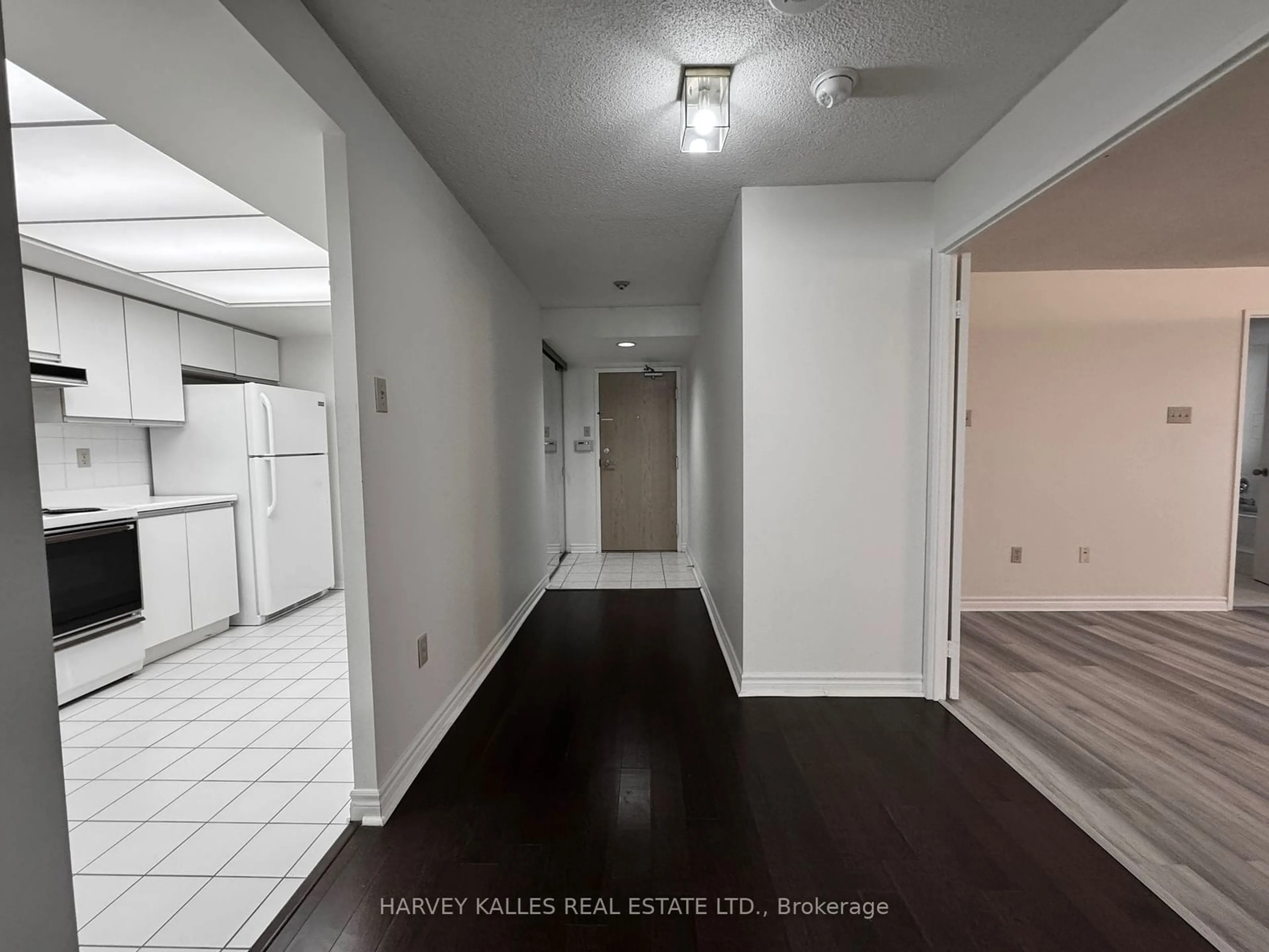 A pic of a room for 5 Kenneth Ave #1706, Toronto Ontario M2N 6M7