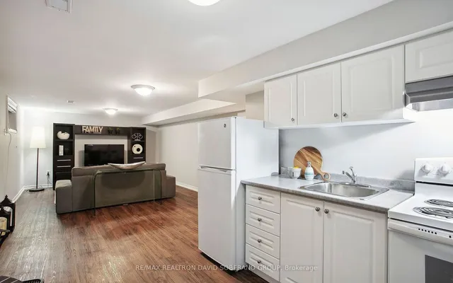 Additional property image - 19 Vinci Cres