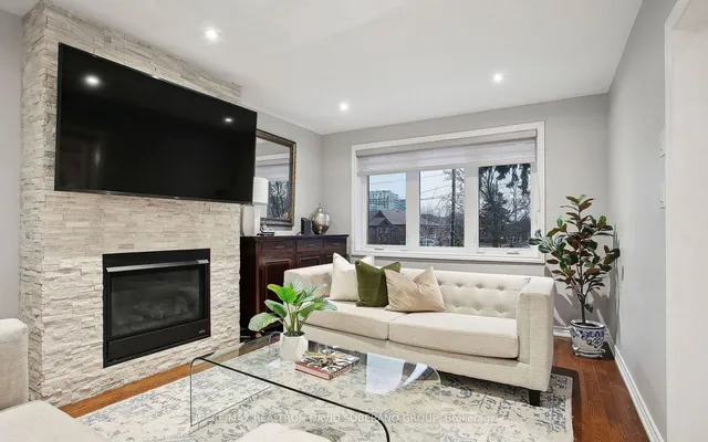 Additional property image - 19 Vinci Cres