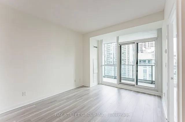 Additional property image - 33 Bay St Unit 2907