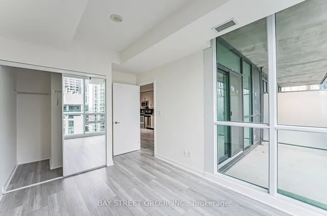Additional property image - 33 Bay St Unit 2907
