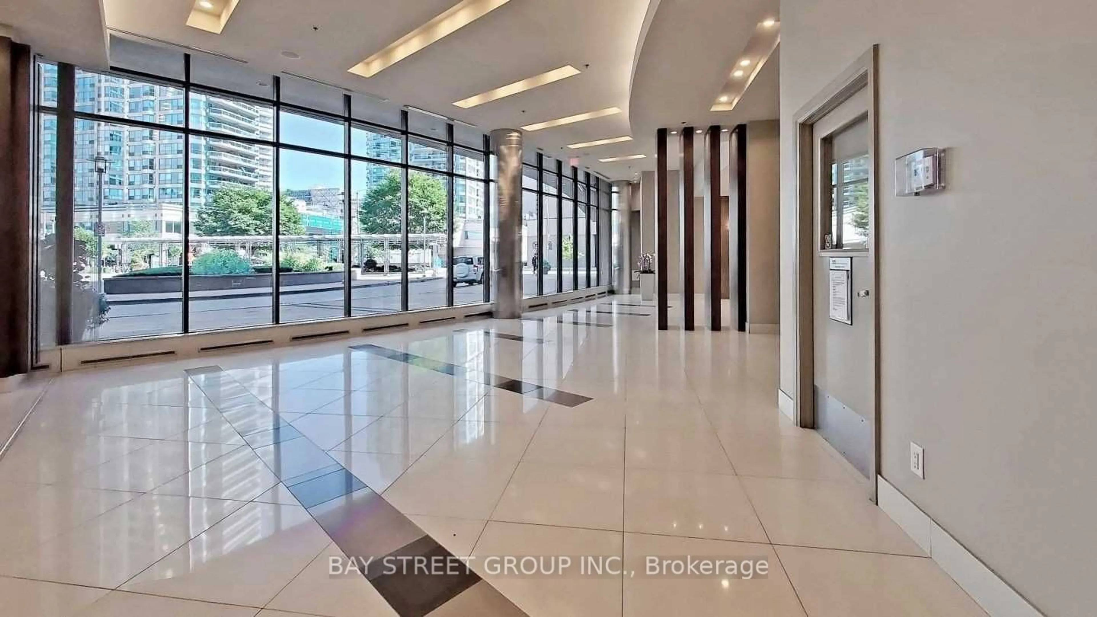 Indoor foyer for 33 Bay St #2907, Toronto Ontario M5J 2Z3