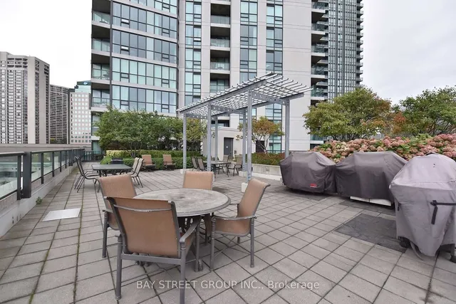 Additional property image - 33 Bay St Unit 2907