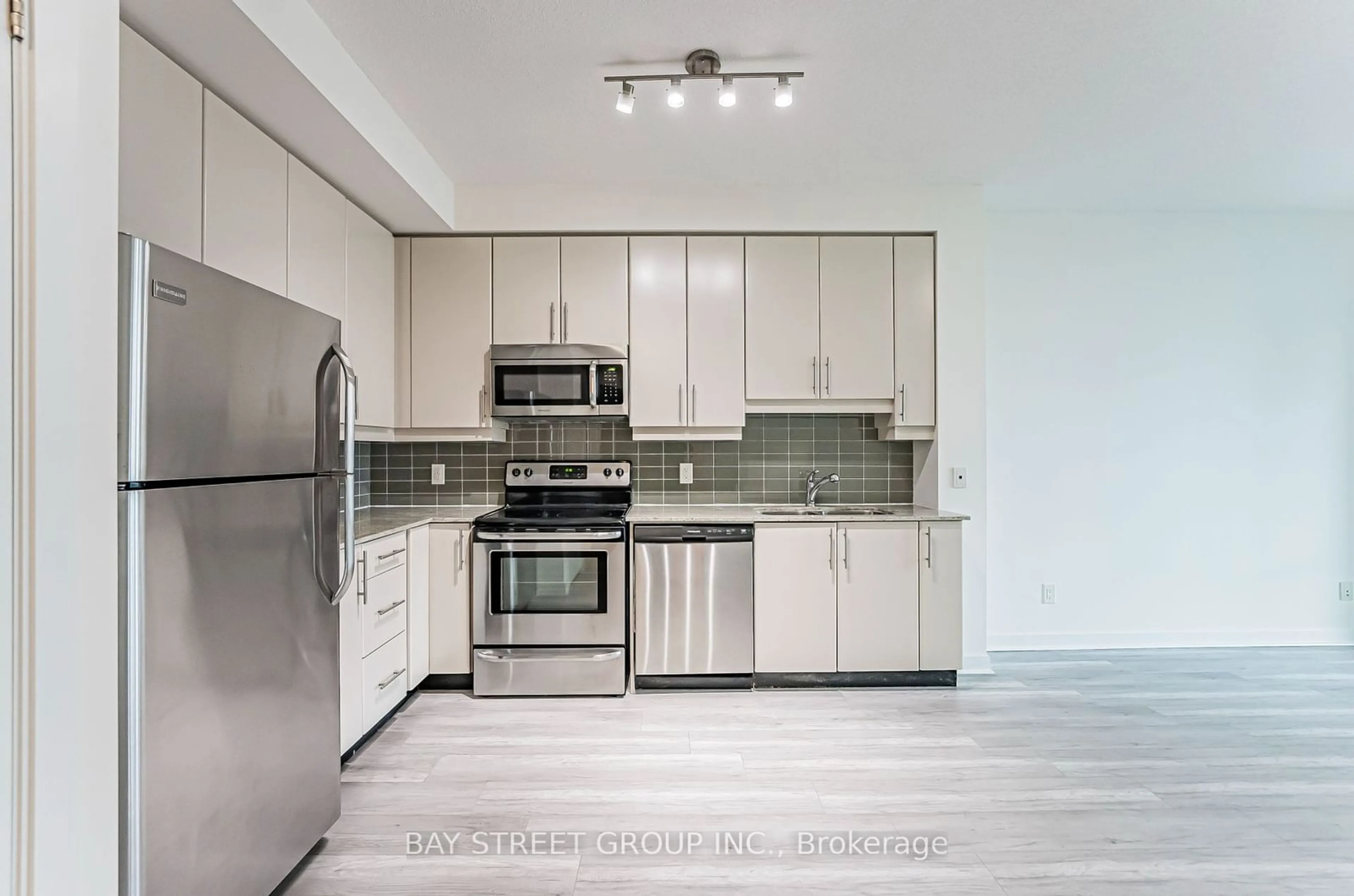 Standard kitchen, unknown for 33 Bay St #2907, Toronto Ontario M5J 2Z3