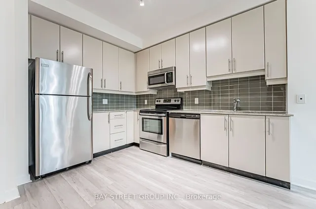 Additional property image - 33 Bay St Unit 2907