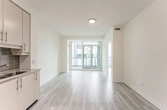 Additional property image - 33 Bay St Unit 2907