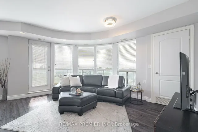 Additional property image - 1030 Sheppard Ave Unit 512
