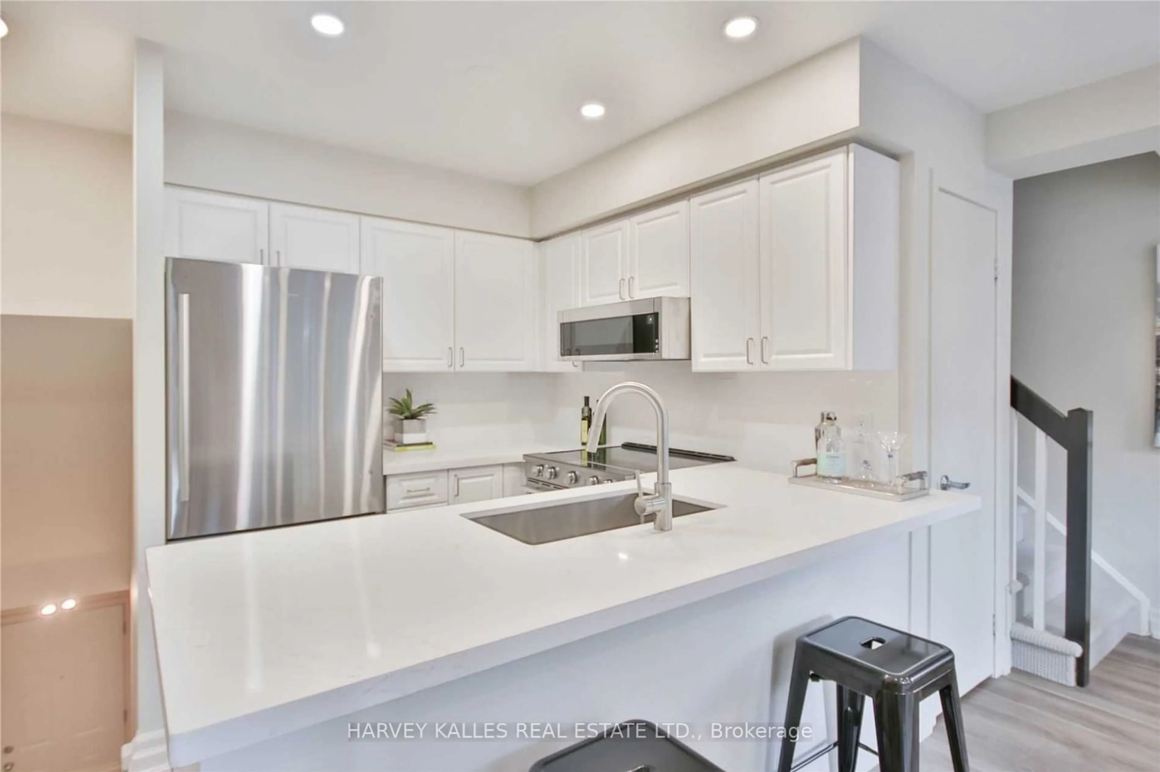 Contemporary kitchen, ceramic/tile floor for 415 Jarvis St #314, Toronto Ontario M4Y 3C1