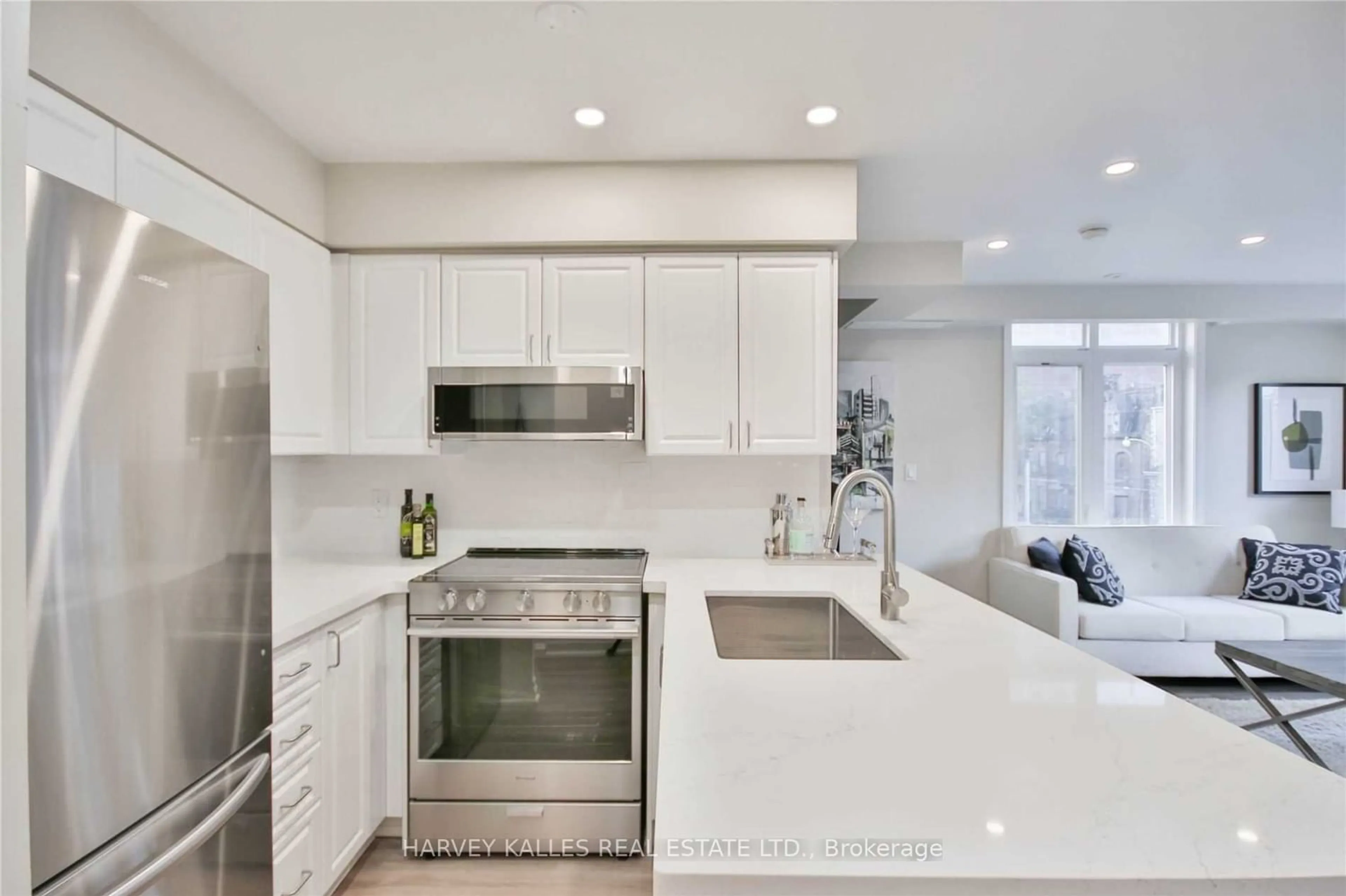 Contemporary kitchen, ceramic/tile floor for 415 Jarvis St #314, Toronto Ontario M4Y 3C1