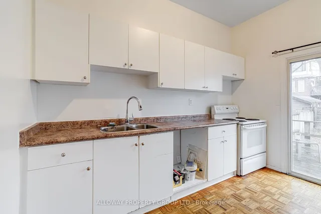 Additional property image - 1059 Bathurst St