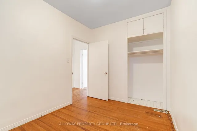 Additional property image - 1059 Bathurst St