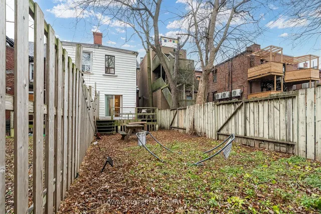 Additional property image - 1059 Bathurst St