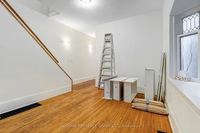 Additional property image - 1059 Bathurst St