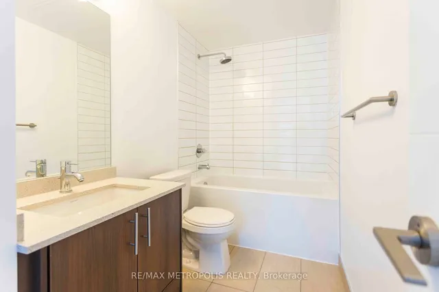 Additional property image - 460 Adelaide St Unit 2116