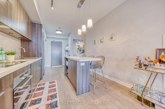 Additional property image - 21 Widmer St Unit 704