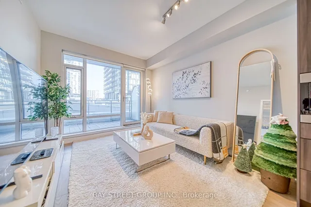 Additional property image - 21 Widmer St Unit 704