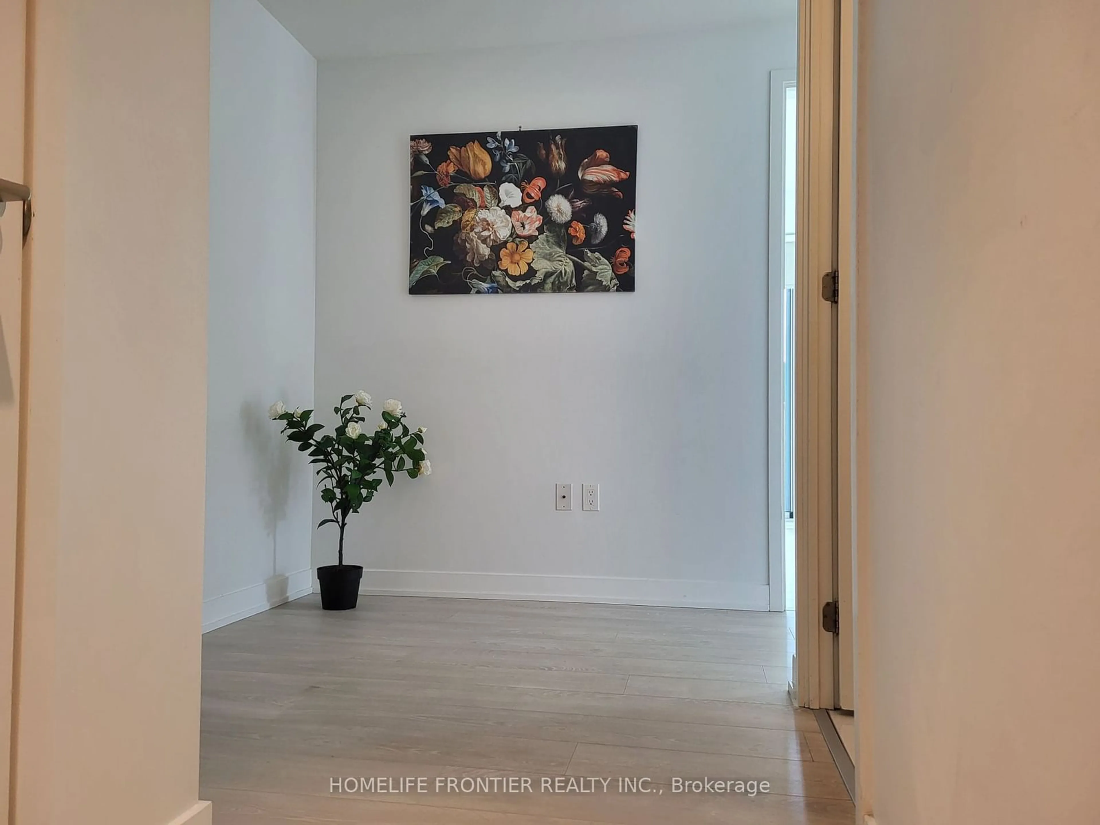 Indoor entryway for 15 Queens Quay #1302, Toronto Ontario M5E 0C5