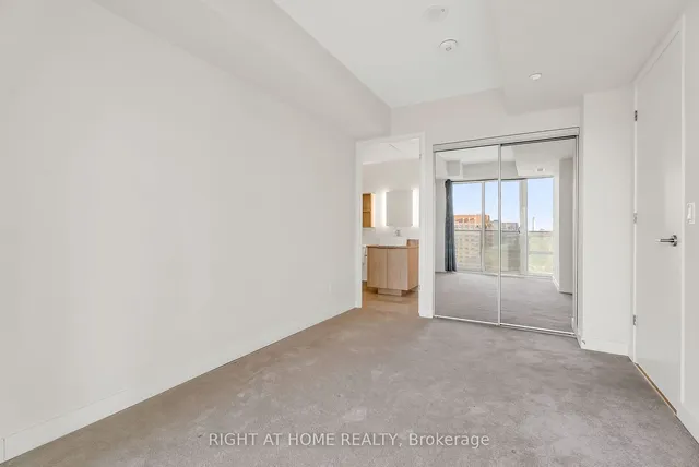 Additional image 12 of 501 Yonge St Unit 1212