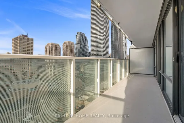 Additional image 3 of 501 Yonge St Unit 1212