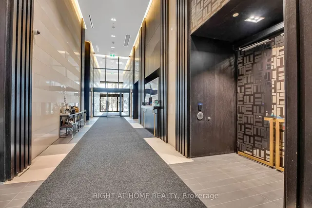 Additional image 26 of 501 Yonge St Unit 1212