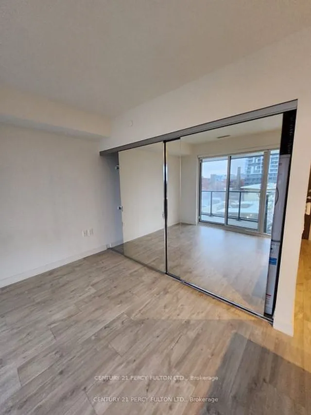 Additional property image - 27 Bathurst St Unit 412w