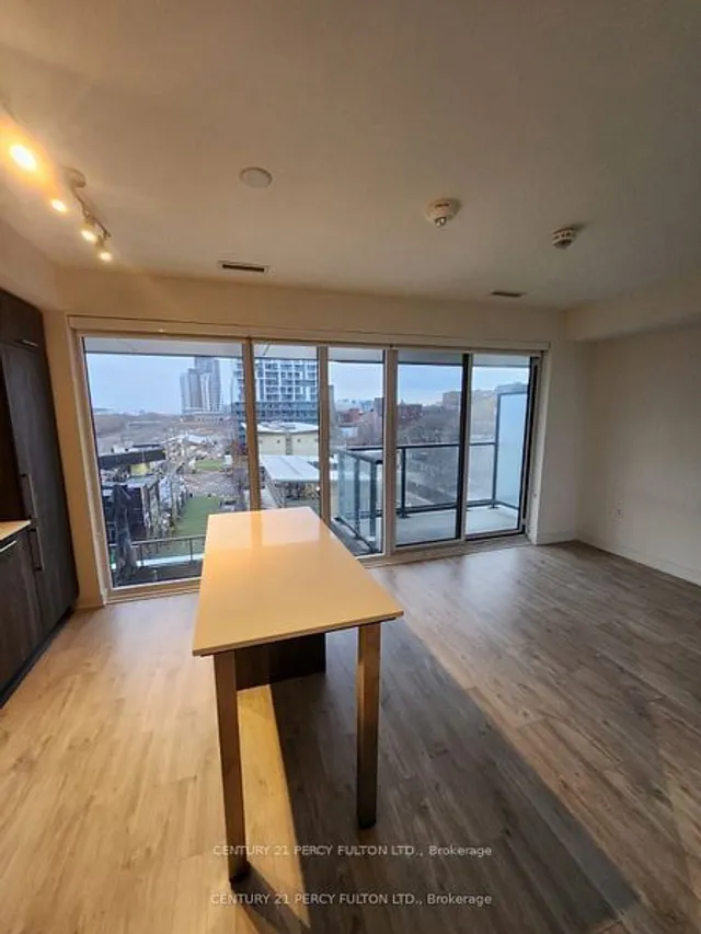 Additional property image - 27 Bathurst St Unit 412w