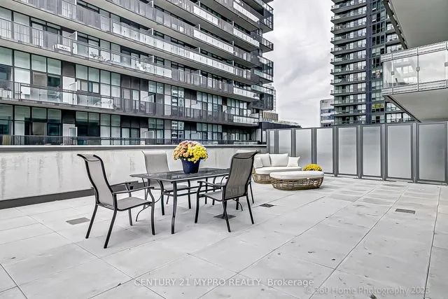 Additional property image - 39 Roehampton Ave Unit 505