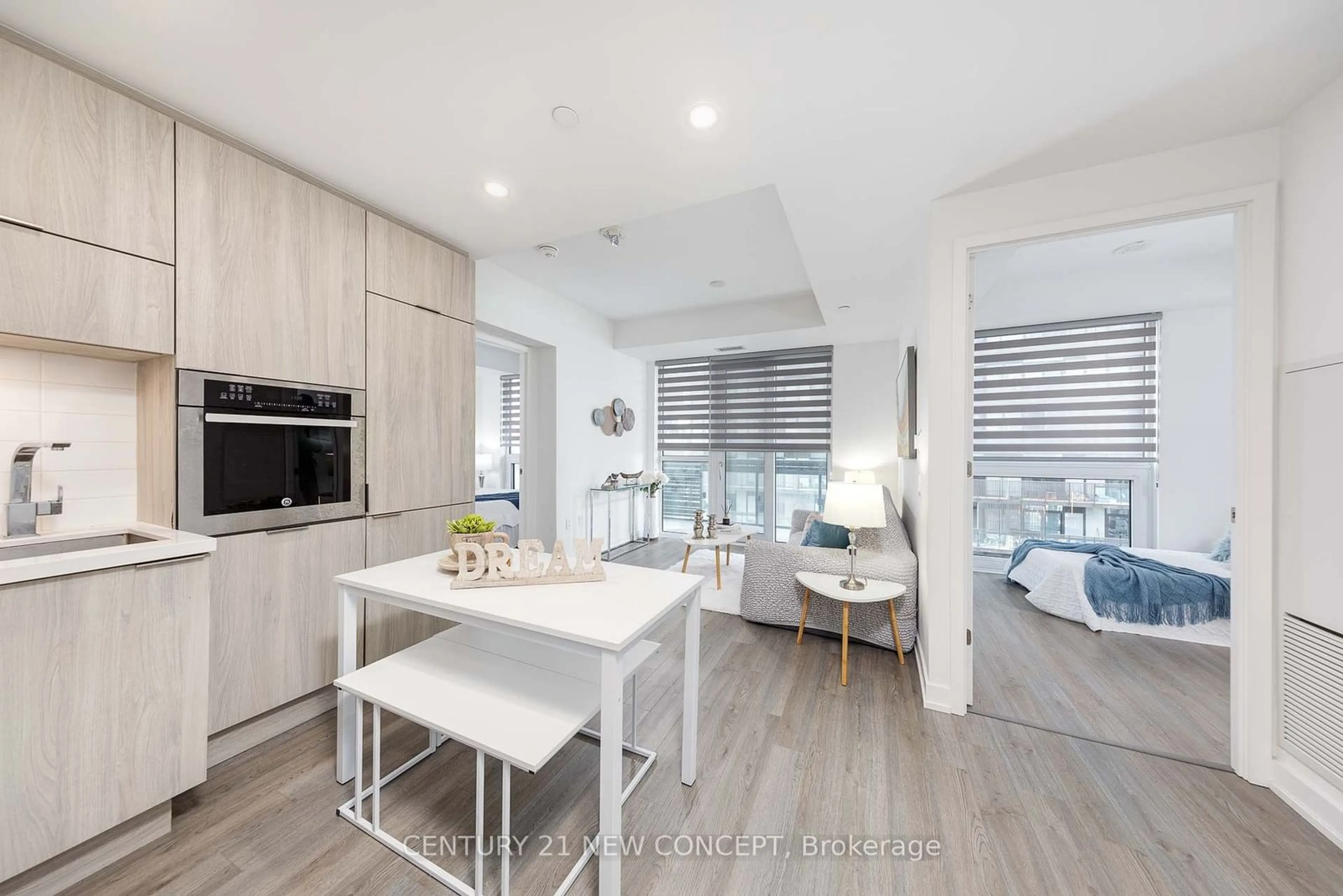 Open concept kitchen, unknown for 39 Roehampton Ave #2007, Toronto Ontario M4P 1P9