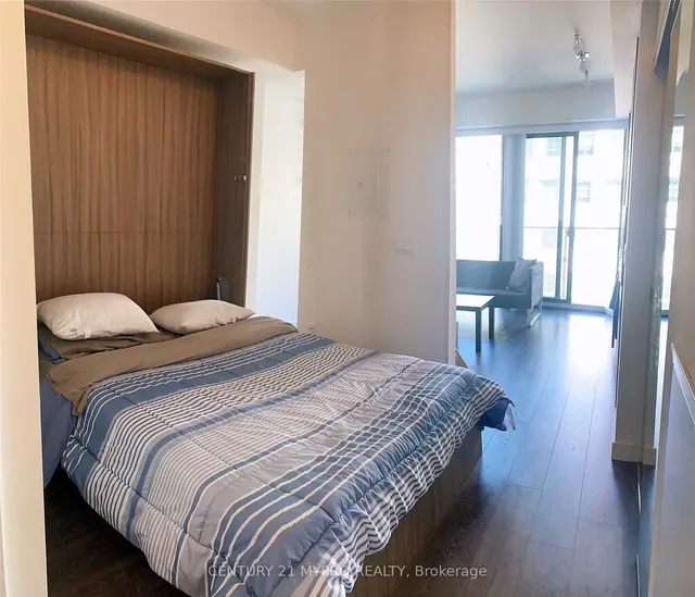 Additional property image - 215 Queen St Unit 810