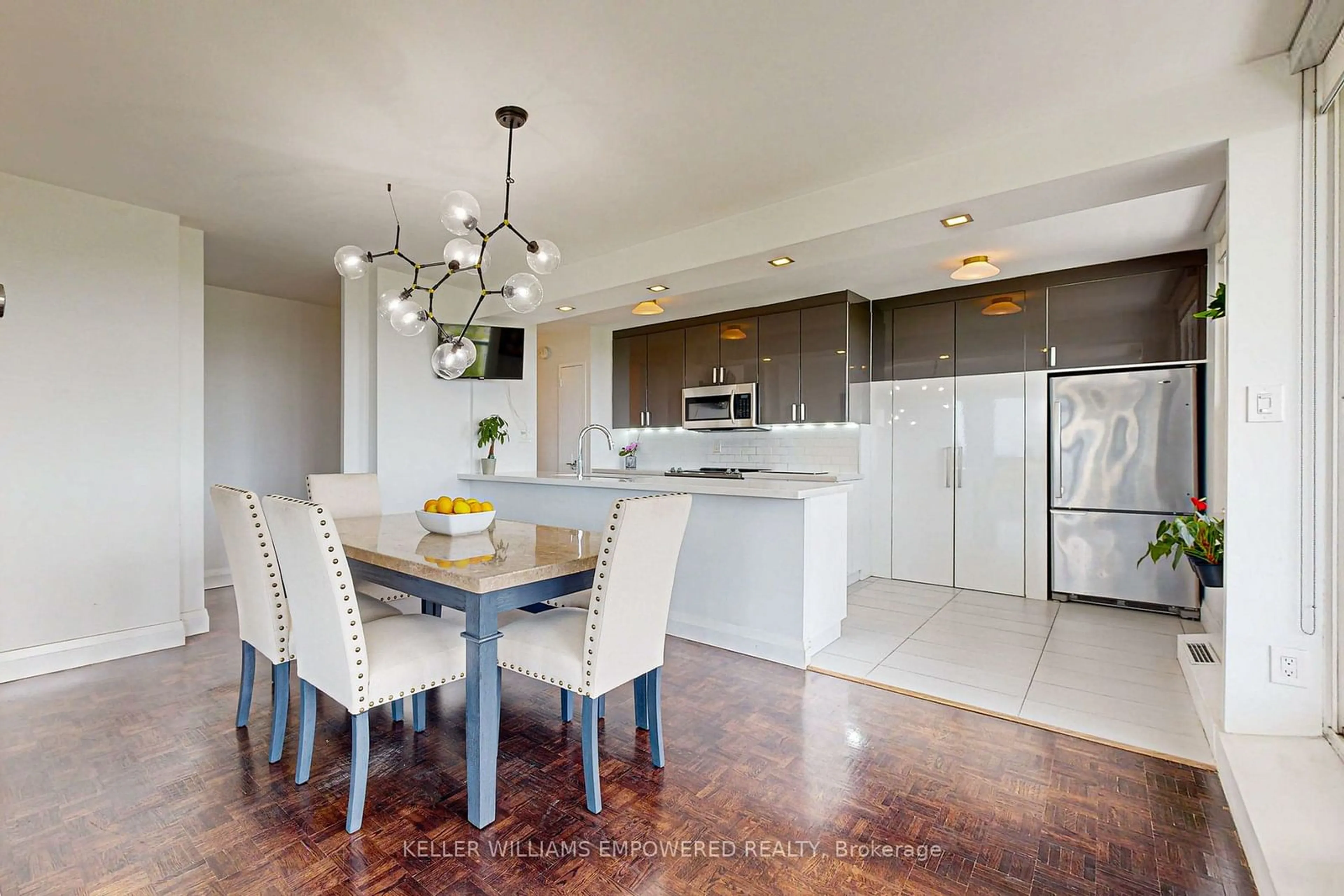 Open concept kitchen, unknown for 115 Antibes Dr #1006, Toronto Ontario M2R 2Y9