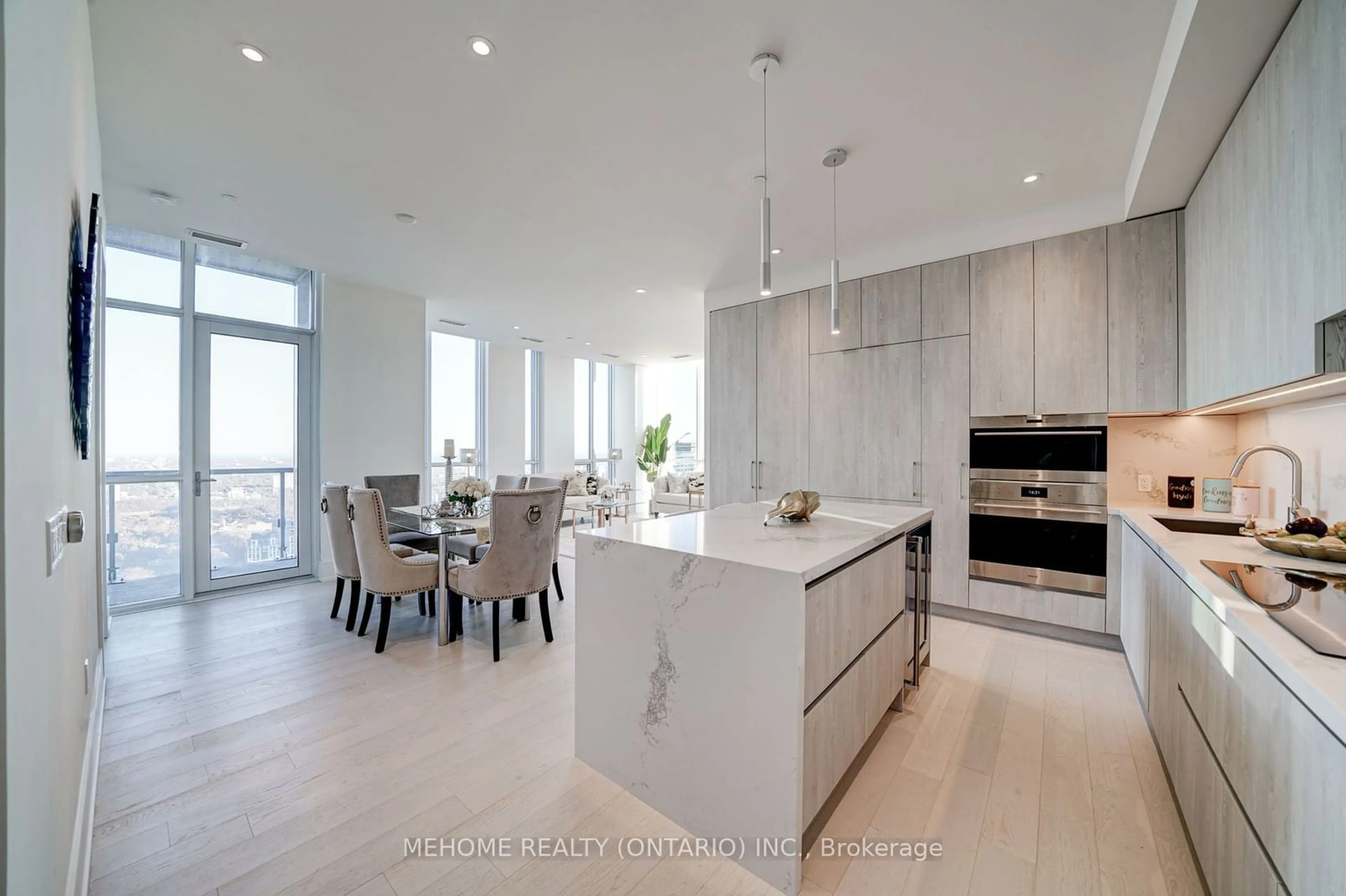 Open concept kitchen, ceramic/tile floor for 1 Yorkville Ave #Ph06, Toronto Ontario M4W 0B1