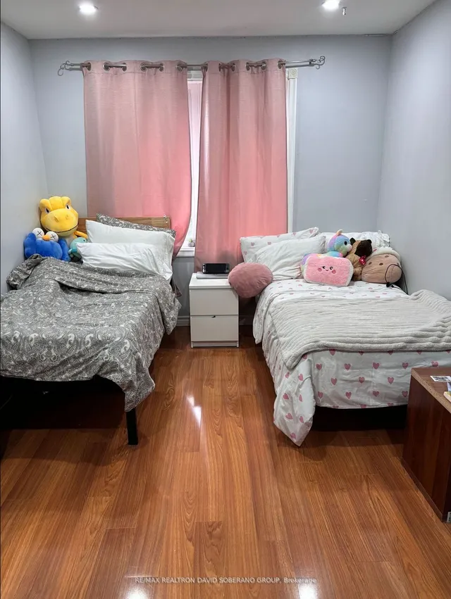 Additional property image - 759 Wilson Heights Blvd