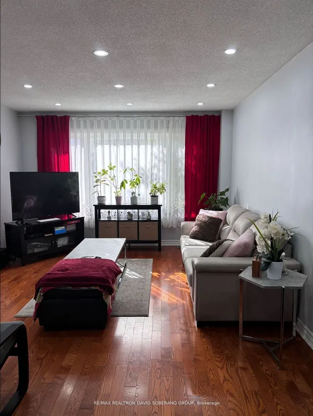 Additional property image - 759 Wilson Heights Blvd
