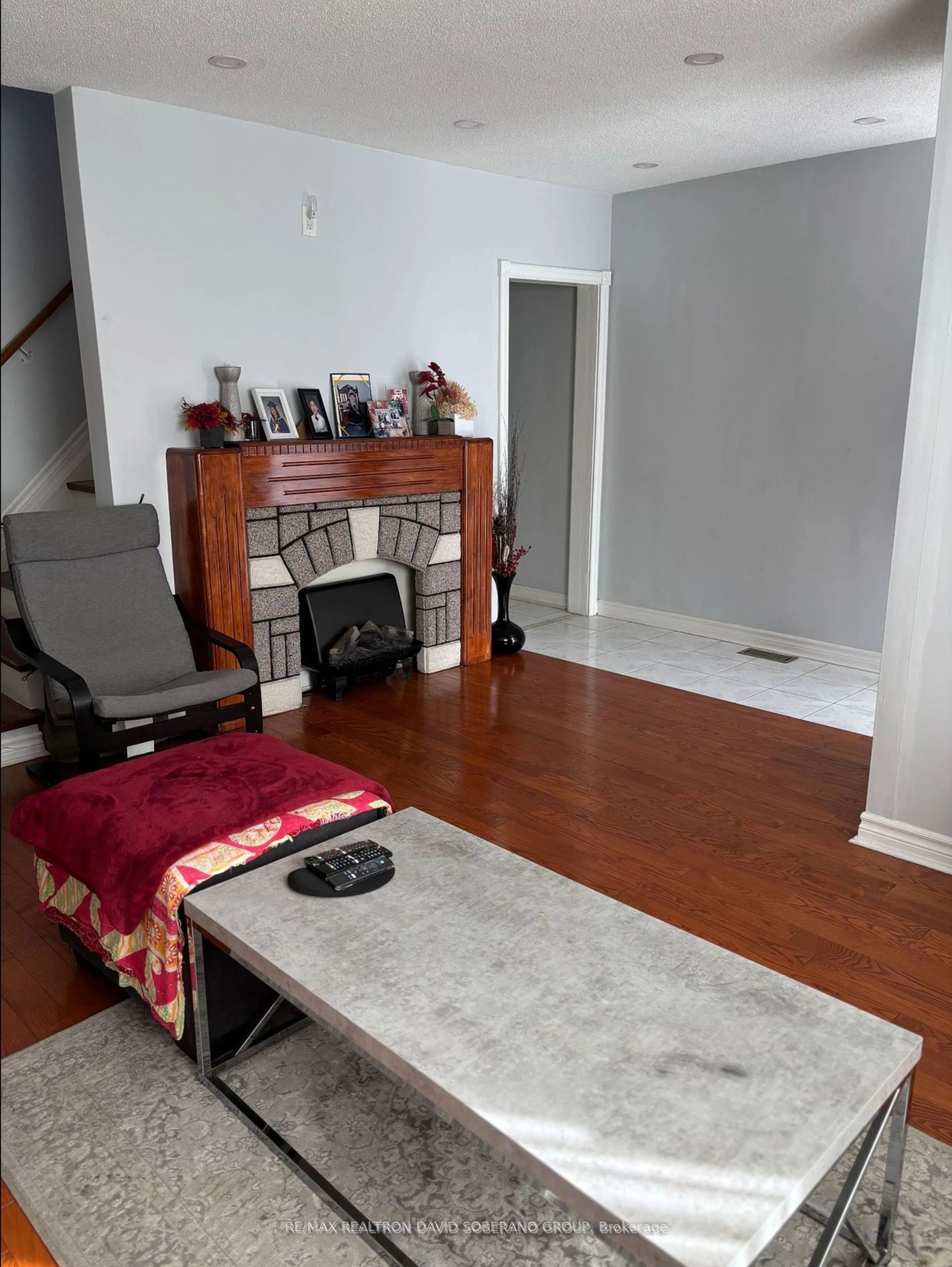 Living room with furniture, unknown for 759 Wilson Heights Blvd, Toronto Ontario M3H 2W1