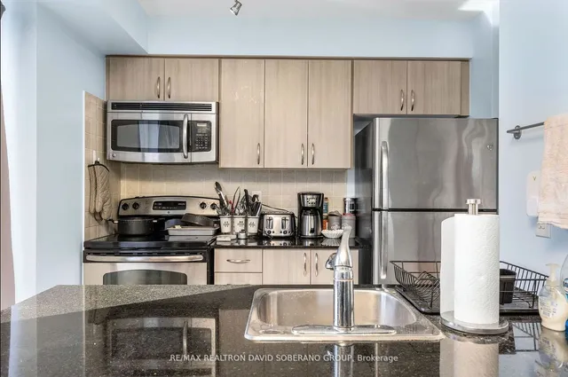 Additional property image - 801 Sheppard Ave Unit 608