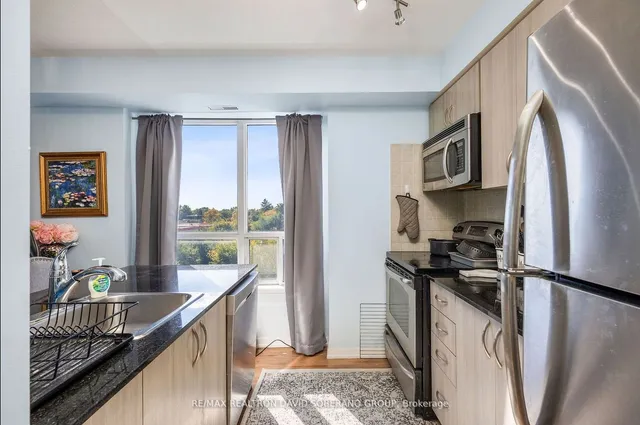 Additional property image - 801 Sheppard Ave Unit 608